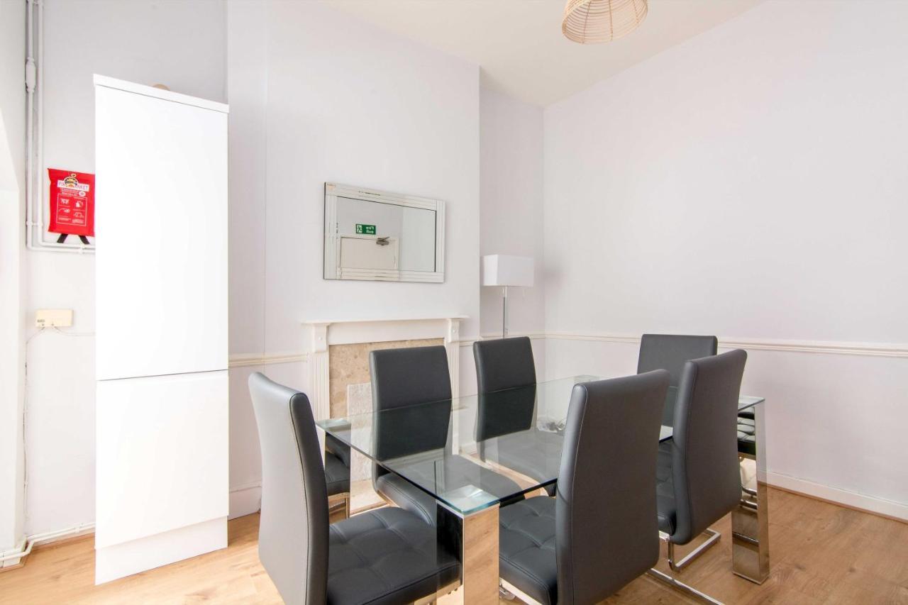 Spacious 4 Bed With Parking Near City Centre - 184 Gregory House *